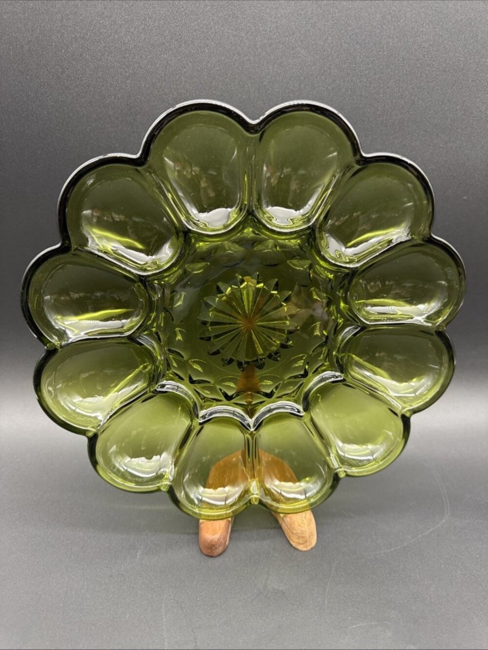 Vintage 70’s Anchor Hocking Fairfield Avocado Green Glass Deviled Egg Plate MCM
